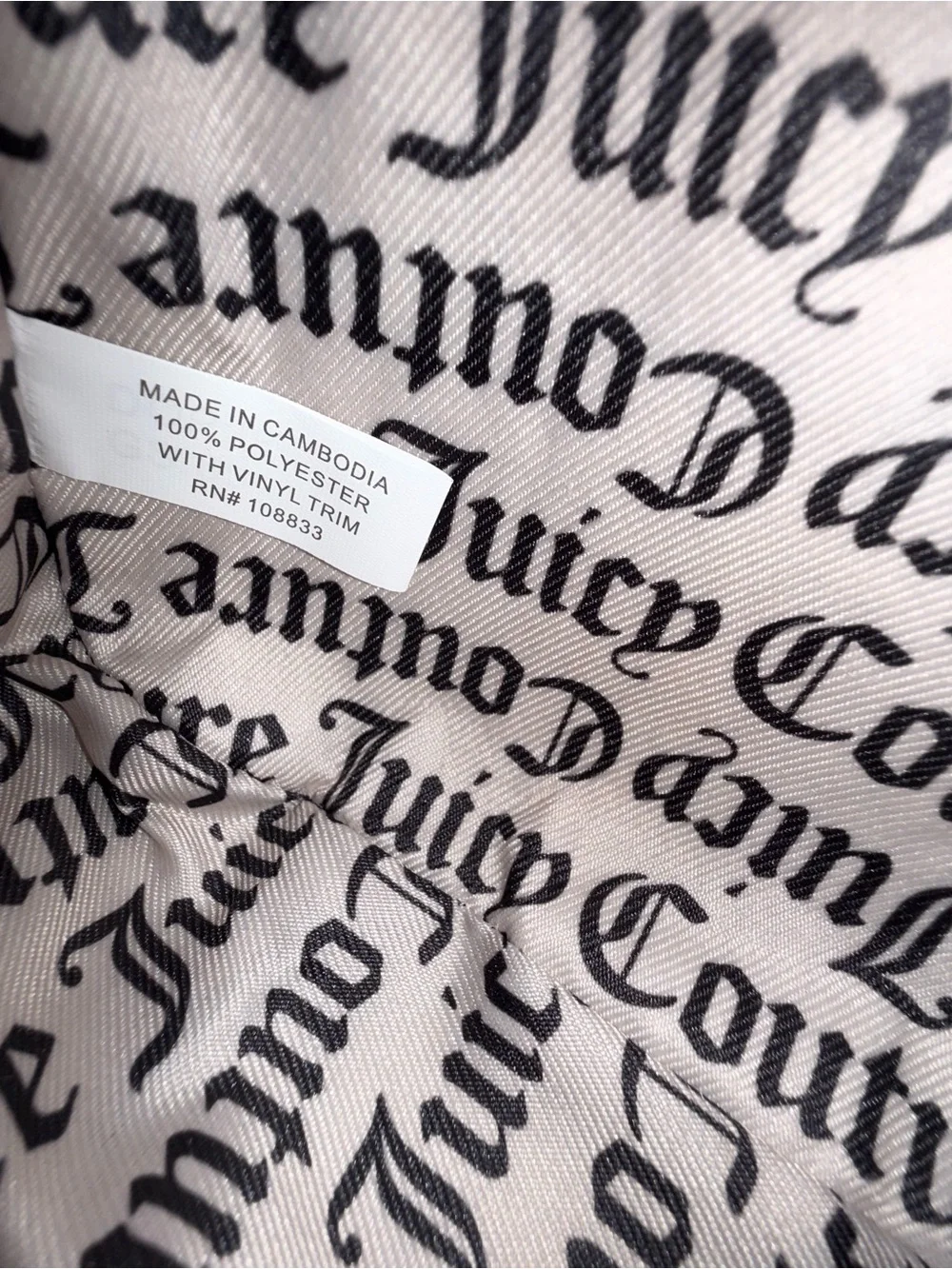 Juicy Couture approximately 8x5x2